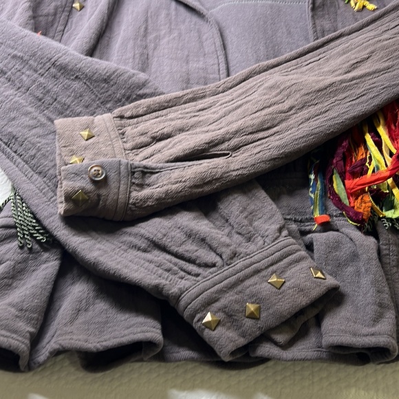 ⭐️Adorned Crown textile gauzy FREE embroidered tassel waist jacket size sm - Picture 11 of 13